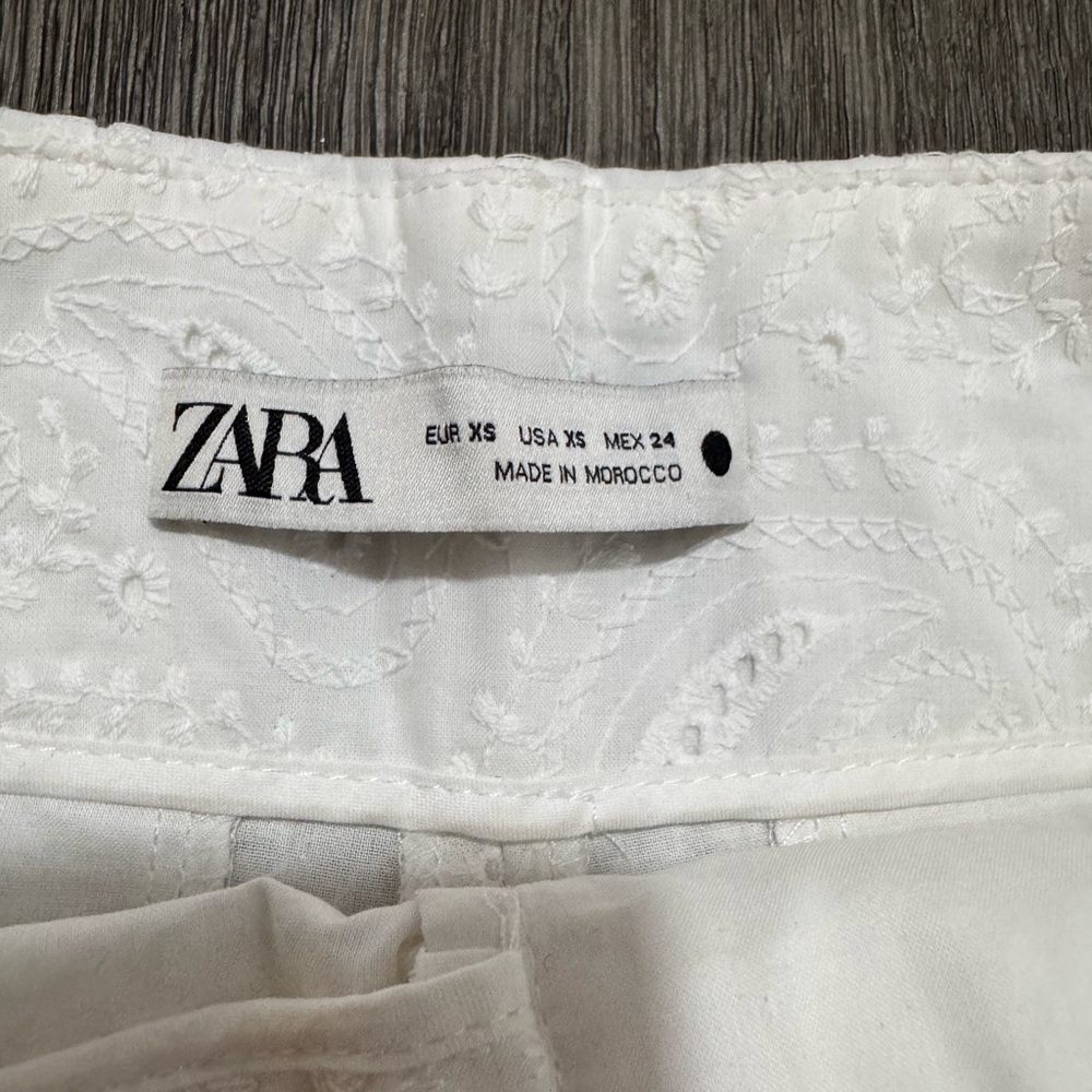 Zara White Embroidered Skirt